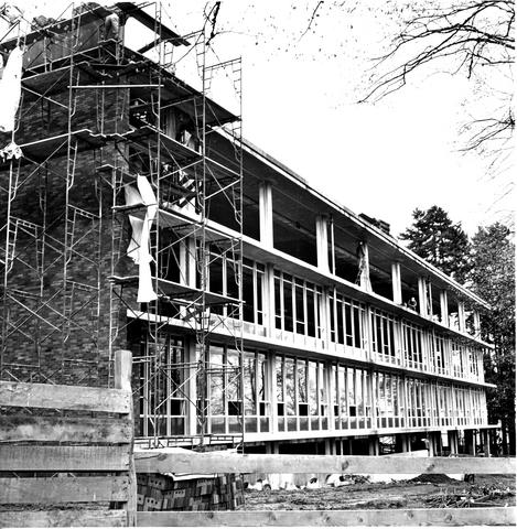 Kerr Library construction