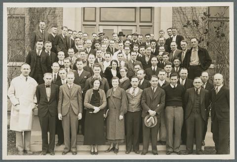 Group of participants in food technology short courses and meetings, circa 1930